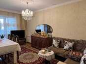 Satılır 3 otaqlı köhnə tikili 85 m², İnşaatçılar m., photo 1 from 8