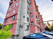 Продаётся 2-комн. вторичка 65 м², м. Кара Караев, photo 1 from 8