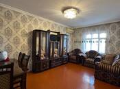 Satılır 3 otaqlı köhnə tikili 80 m², Yeni Günəşli q., photo 1 from 8