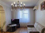 Satılır 3 otaqlı köhnə tikili 85 m², Azadlıq Prospekti m., photo 2 from 8