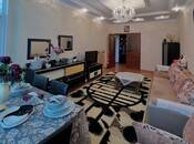 Продаётся 3-комн. новостройка 120 м², м. Иншаатчылар, photo 1 from 8