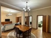 Satılır 3 otaqlı köhnə tikili 91.7 m², Nizami m., photo 1 from 8