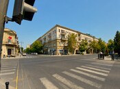 Satılır 1 otaqlı köhnə tikili 30 m², Sahil m., photo 1 from 4