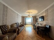 Satılır 3 otaqlı köhnə tikili 70 m², Qara Qarayev m., photo 1 from 8