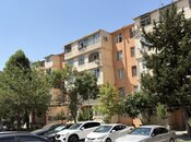 Satılır 3 otaqlı köhnə tikili 70 m², Qara Qarayev m., photo 2 from 8