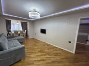 Продаётся 3-комн. вторичка 78 м², м. Нефтчиляр, photo 1 from 8