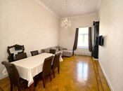 Satılır 2 otaqlı köhnə tikili 75 m², Sahil m., photo 2 from 8