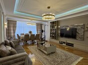 Satılır 4 otaqlı yeni tikili 152 m², İnşaatçılar m., photo 1 from 8