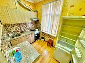 Satılır 1 otaqlı köhnə tikili 40 m², Qara Qarayev m., photo 6 from 8