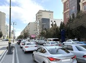Satılır 3 otaqlı köhnə tikili 85 m², İnşaatçılar m., photo 1 from 8