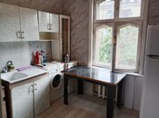 Satılır 2 otaqlı köhnə tikili 65 m², Elmlər Akademiyası m., photo 2 from 8