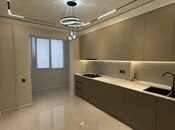 Satılır 2 otaqlı köhnə tikili 65 m², İnşaatçılar m., photo 8 from 8