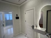 Satılır 2 otaqlı köhnə tikili 65 m², İnşaatçılar m., photo 2 from 8