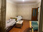 Продаётся 1-комн. вторичка 35 м², м. Нефтчиляр, photo 2 from 6