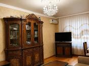 Satılır 2 otaqlı köhnə tikili 65 m², Həzi Aslanov m., photo 1 from 8