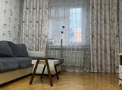 Satılır 2 otaqlı köhnə tikili 65 m², Koroğlu m., photo 3 from 8