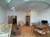 İcarəyə verilir 2 otaqlı yeni tikili 90 m², 28 May m., photo 4 from 8