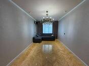 Satılır 3 otaqlı köhnə tikili 80 m², İnşaatçılar m., photo 1 from 8