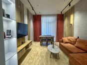 Продаётся 3-комн. новостройка 95 м², м. Кара Караев, photo 1 from 8