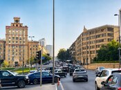 Продаётся 2-комн. вторичка 40 м², м. Низами, photo 1 from 8