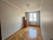 Satılır 3 otaqlı köhnə tikili 75 m², İnşaatçılar m., photo 3 from 8
