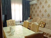 Satılır 3 otaqlı köhnə tikili 65 m², Qara Qarayev m., photo 1 from 8