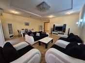 Сдаётся 4-комн. новостройка 200 м², м. Низами, photo 1 from 8