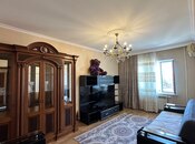 Satılır 3 otaqlı köhnə tikili 85 m², Xalqlar Dostluğu m., photo 1 from 8