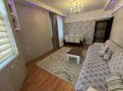 Satılır 3 otaqlı köhnə tikili 70 m², Şah İsmayıl Xətai m., photo 1 from 8