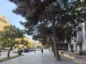 Satılır 2 otaqlı köhnə tikili 52 m², Yasamal r., photo 2 from 8