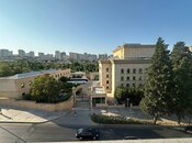 Продаётся 3-комн. вторичка 100 м², м. Низами, photo 1 from 8