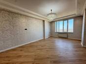 Продаётся 3-комн. новостройка 107 м², м. Кара Караев, photo 3 from 8