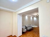 Satılır 2 otaqlı köhnə tikili 60 m², İnşaatçılar m., photo 4 from 8