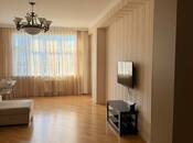 Сдаётся 3-комн. новостройка 90 м², м. Низами, photo 1 from 7