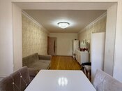 Продаётся 3-комн. вторичка 70 м², м. Нефтчиляр, photo 3 from 8