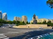 Продаётся 2-комн. вторичка 60 м², м. Ичеришехер, photo 1 from 8