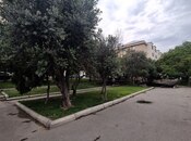 Satılır 2 otaqlı köhnə tikili 46 m², İnşaatçılar m., photo 3 from 8