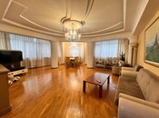 Satılır 3 otaqlı yeni tikili 200 m², İnşaatçılar m., photo 1 from 8