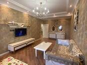Продаётся 3-комн. новостройка 130 м², м. Иншаатчылар, photo 1 from 8
