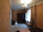 Продаётся 2-комн. вторичка 42 м², м. Низами, photo 3 from 8
