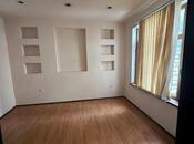Продаётся 3-комн. вторичка 80 м², м. Низами, photo 3 from 8