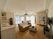 Сдаётся 3-комн. новостройка 160 м², м. Низами, photo 2 from 8