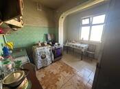 Продаётся 3-комн. вторичка 67 м², м. Кара Караев, photo 2 from 8