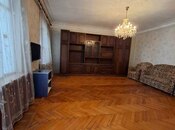 Satılır 4 otaqlı köhnə tikili 110 m², Gənclik m., photo 2 from 8