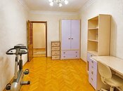 Продаётся 3-комн. вторичка 135 м², м. Кара Караев, photo 3 from 8