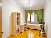 Продаётся 3-комн. вторичка 135 м², м. Кара Караев, photo 5 from 8