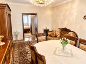 Satılır 3 otaqlı köhnə tikili 75 m², Qara Qarayev m., photo 1 from 8