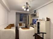 Satılır 2 otaqlı köhnə tikili 65 m², Gənclik m., photo 1 from 8