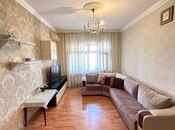 Продаётся 3-комн. вторичка 80 м², м. Ази Асланов, photo 1 from 8