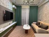 Сдаётся 2-комн. новостройка 65 м², м. Ази Асланов, photo 1 from 8